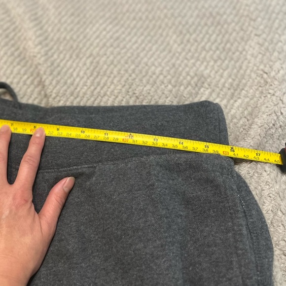 Champion men’s shorts size M - Picture 3 of 4